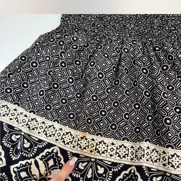 Lolita Black and Cream Patterned Midi Dress - Picture 7 of 8